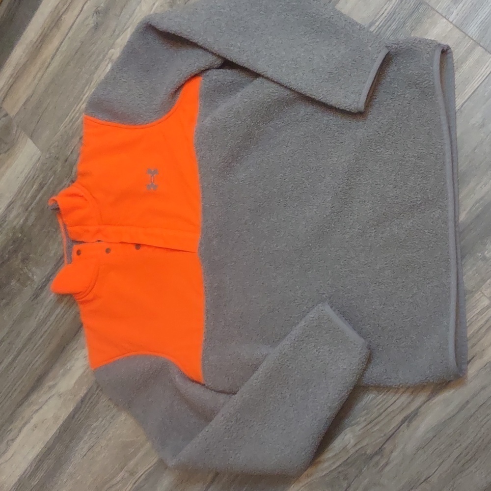Under Armour Golf Loose Fit Orange and Gray Sherpa Half Snap Borg Pullover Sz M